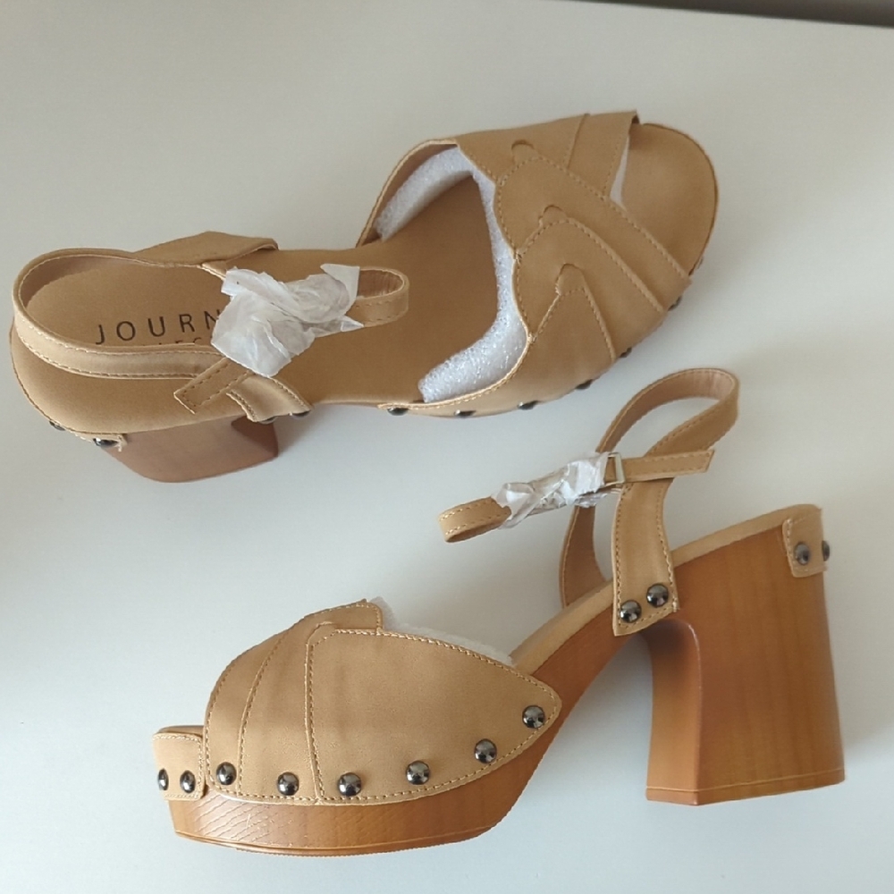 Journee Collection Alary Women's Tan Studded Heeled Sandals Size 7